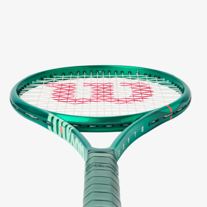 Wilson Blade 100UL v10 - Image 4